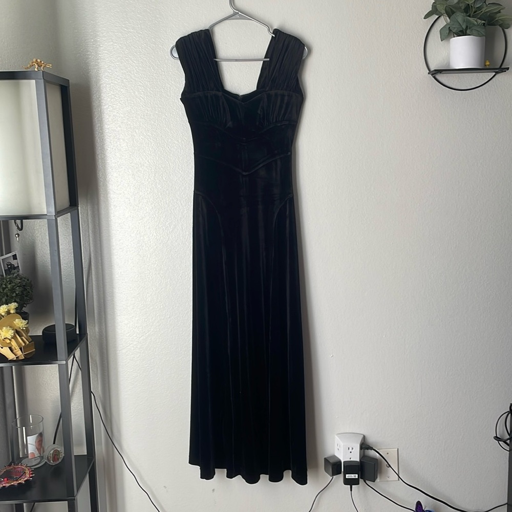 Hell Bunny limited edition, long black dress, size xs.